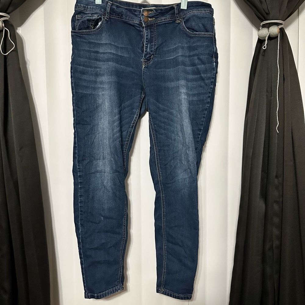 Encore denim blue jeans